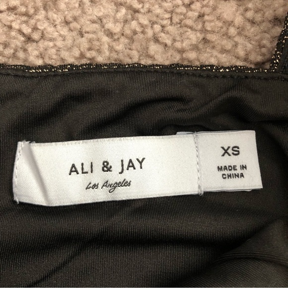 Ali & Jay Metallic Square Neck Crop Top - Picture 7 of 13